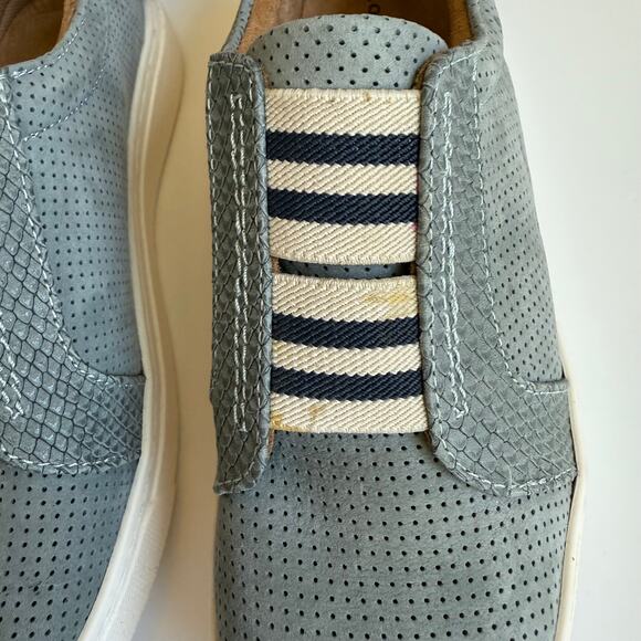 NEW Comfortiva Tacey Slate Blue-Gray Sneakers 6.5 Womens - Picture 4 of 13